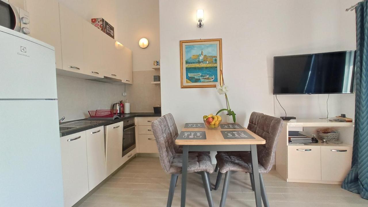 Jakopovic Apartments Rogoznica  Ngoại thất bức ảnh